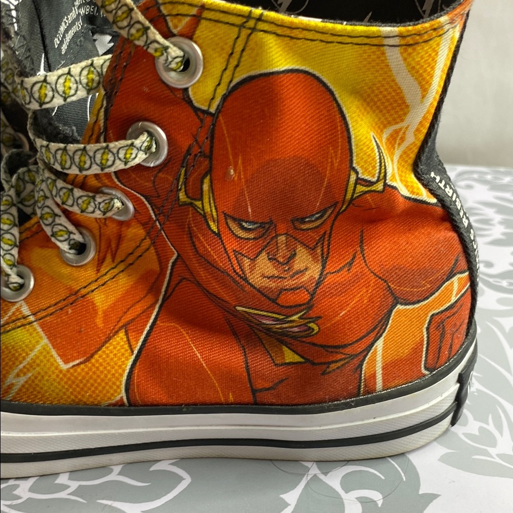 Converse The Flash Unisex shoes Black and Orange unisex men’s size 5 women’s 7